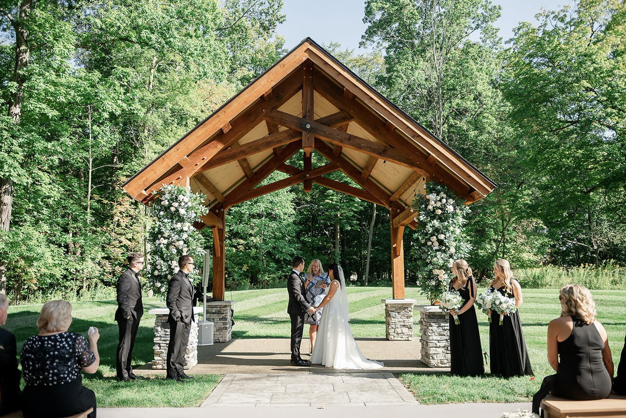 planning-an-outdoor-wedding-ceremony-buffalo-ny