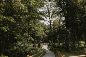 planning-an-outdoor-wedding-ceremony-buffalo-ny